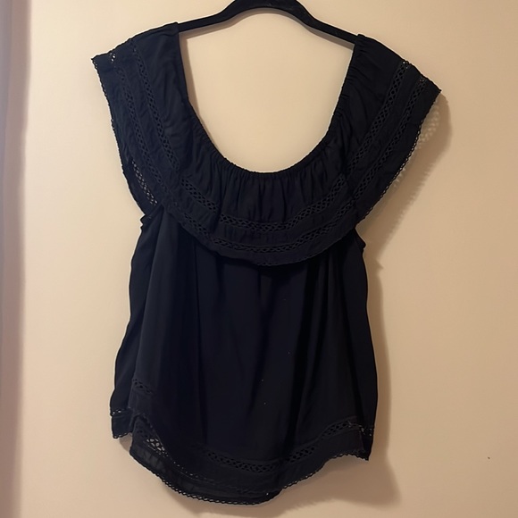 Aritzia black off the shoulder shirt - Picture 2 of 2